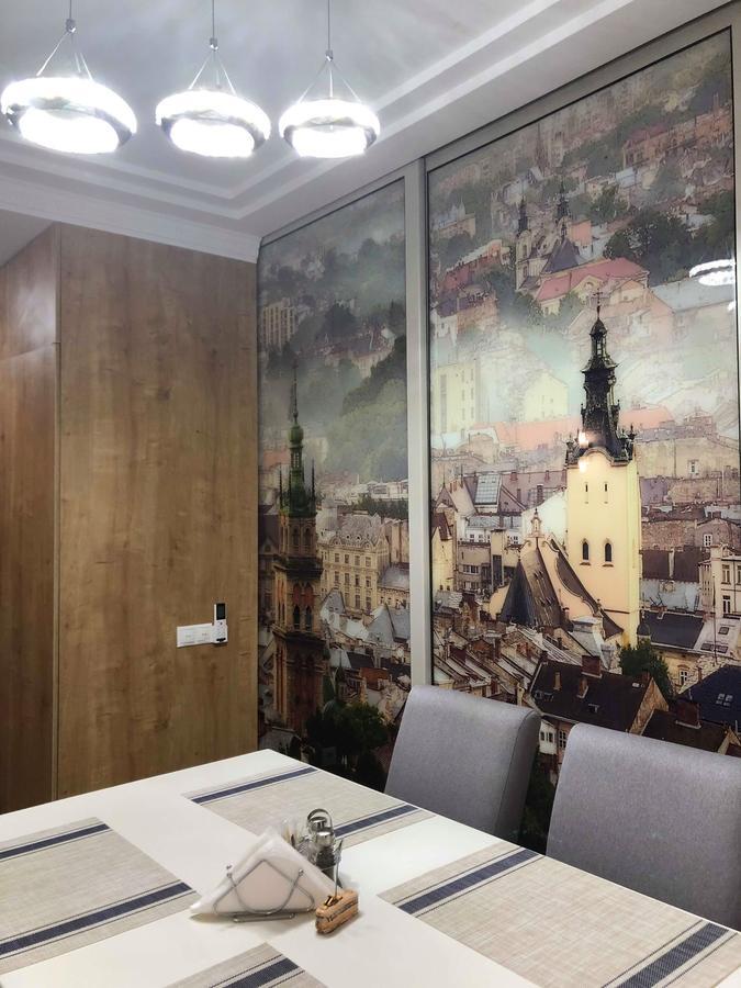LUX Apartment Ruska Lviv Buitenkant foto