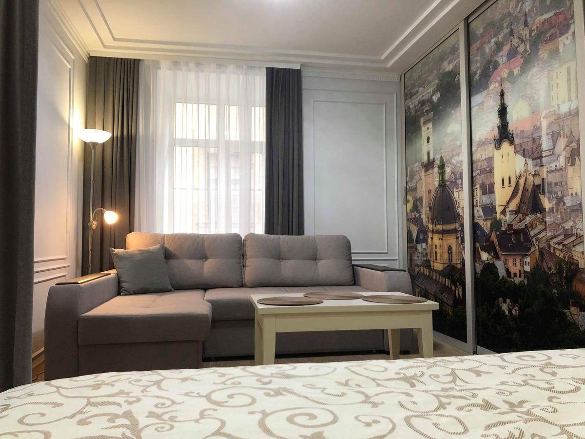 LUX Apartment Ruska Lviv Buitenkant foto